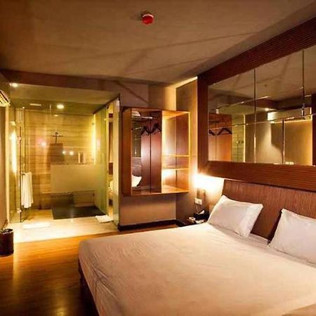 ג'קרטה 108 Hotel By Him מראה חיצוני תמונה