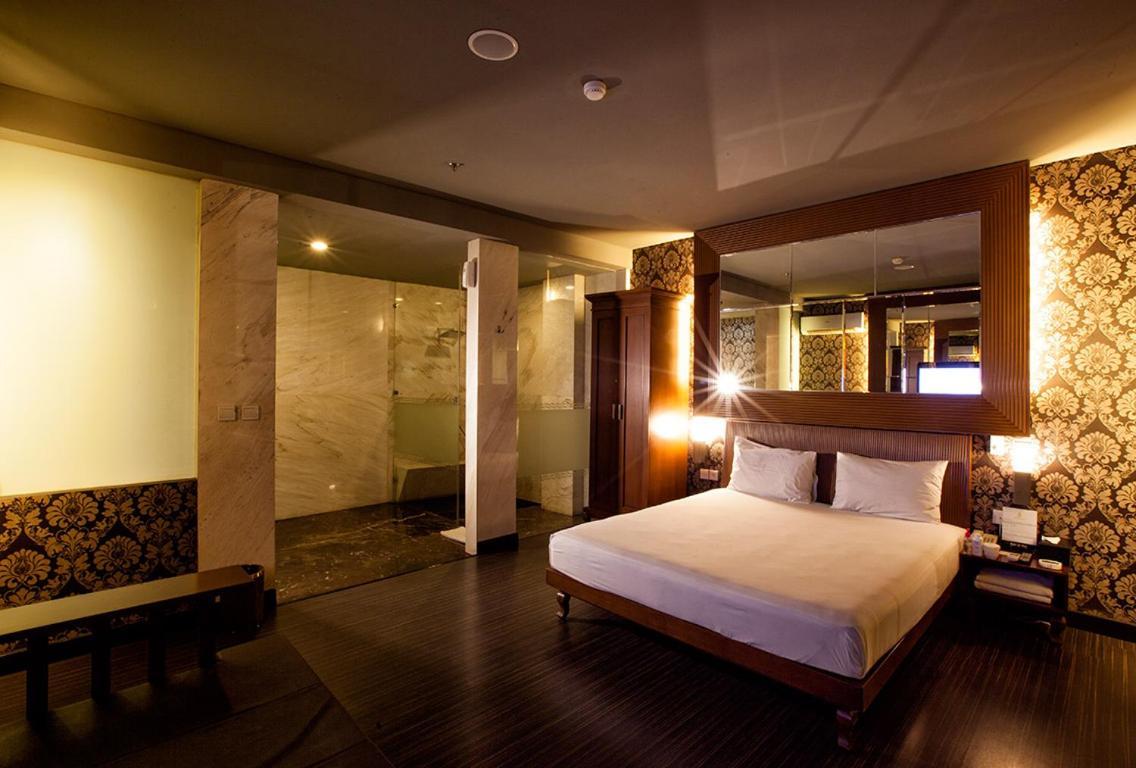 ג'קרטה 108 Hotel By Him מראה חיצוני תמונה